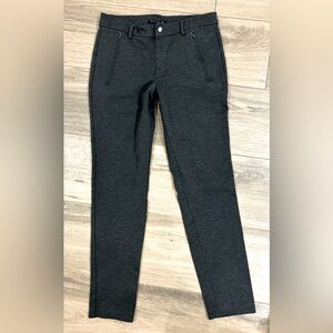 Banana Republic size 4 Women’s Skinny leg slacks pants with Stretch